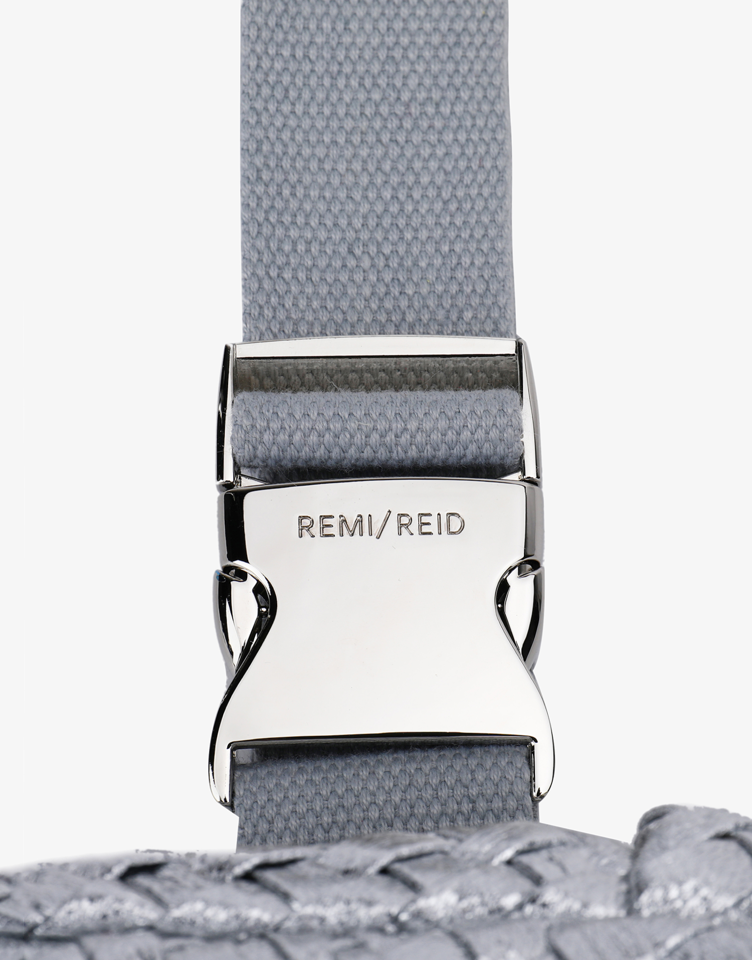 EVERLEIGH WOVEN BELT BAG SILVER