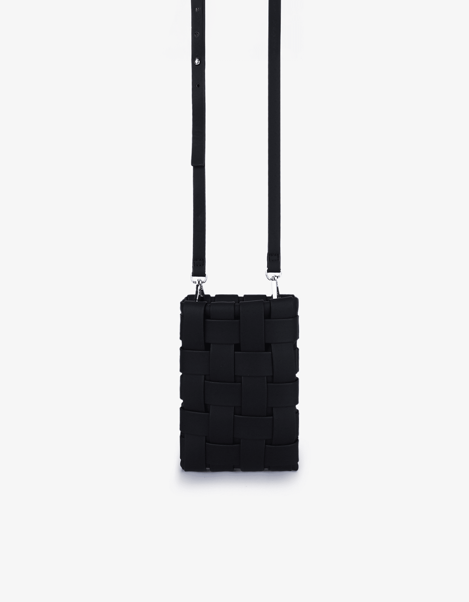 LINDY WOVEN CELLPHONE BLACK - REMI/REID